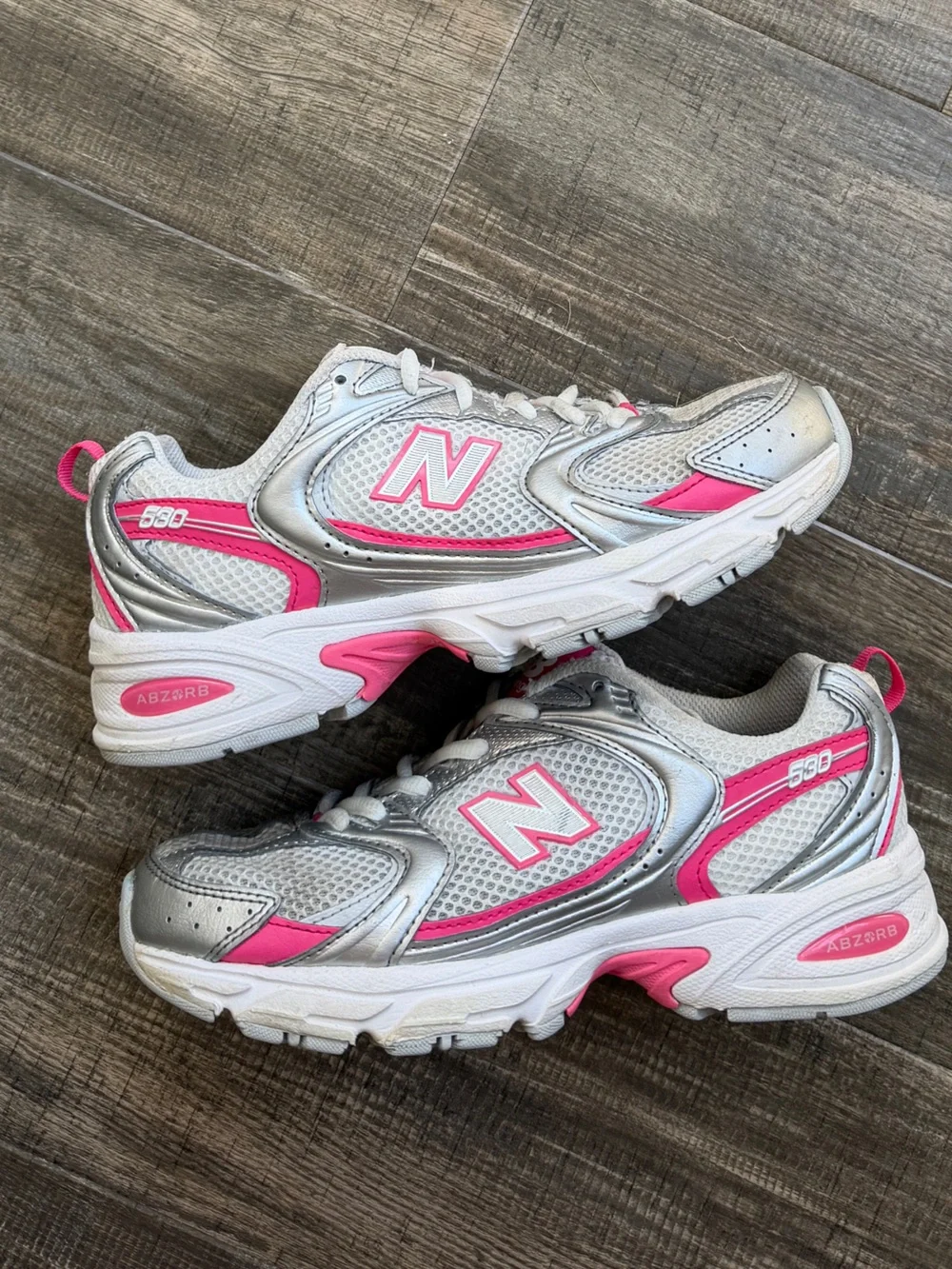 New Balance 530 sneakers in pink & white, size US 6 women’s  #newbalance